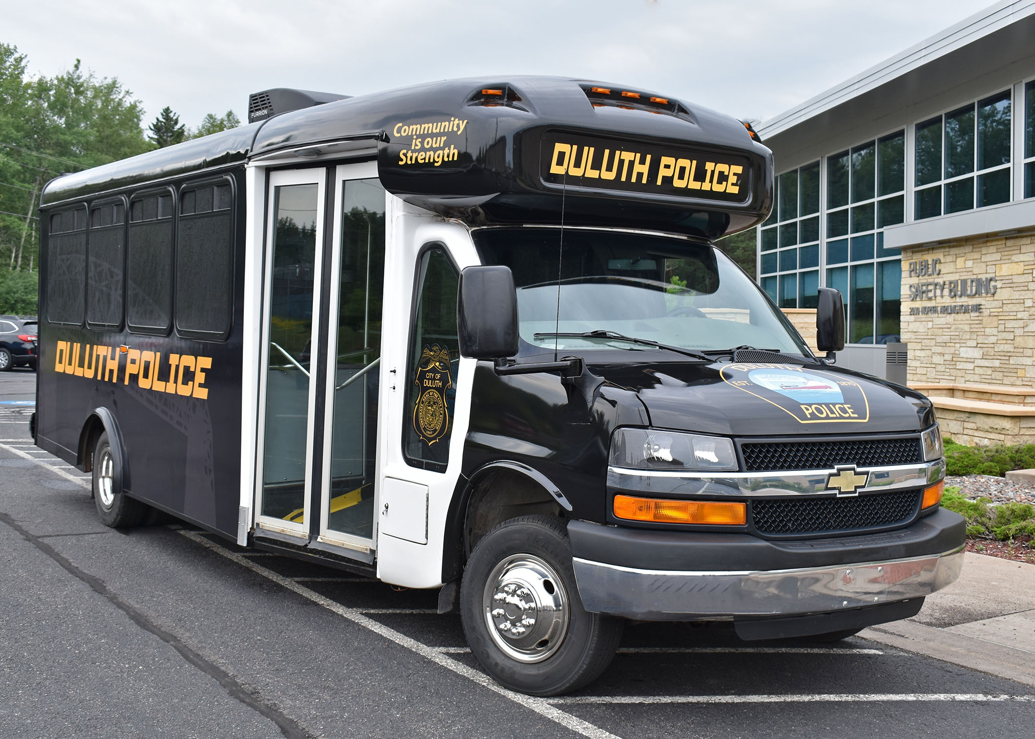 Duluth Police rolls out new community engagement bus